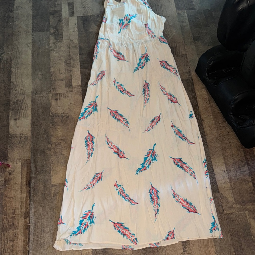 White Maxi Dress with Feather Print